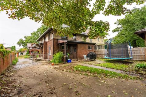 1912 Kirk Court NW Canton OH 44709