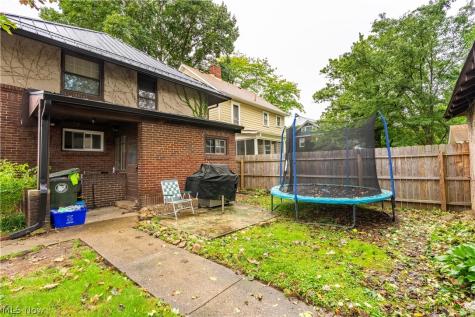1912 Kirk Court NW Canton OH 44709