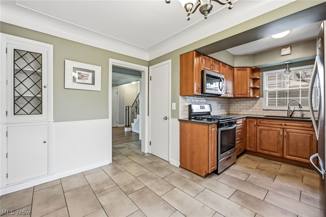 2227 Fenwick Road University Heights OH 44118