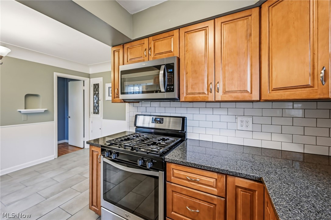 2227 Fenwick Road University Heights OH 44118