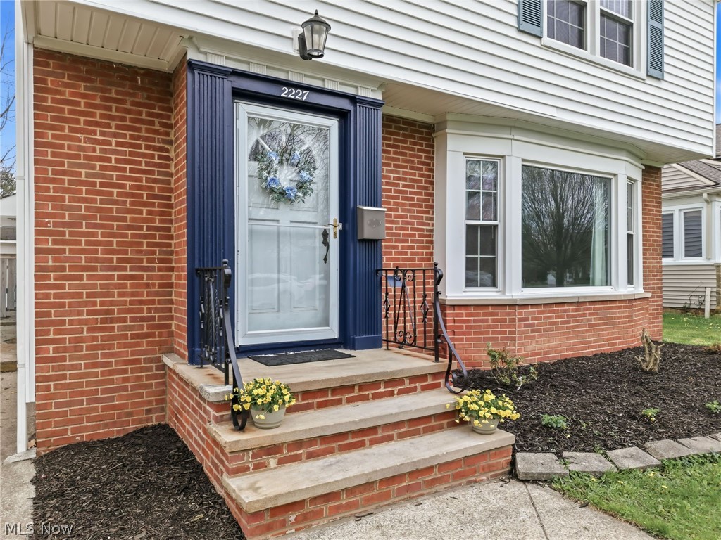 2227 Fenwick Road University Heights OH 44118