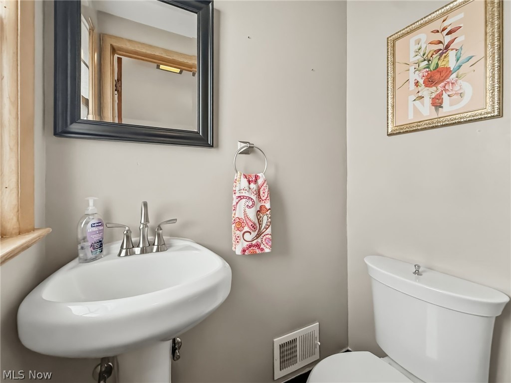 2227 Fenwick Road University Heights OH 44118