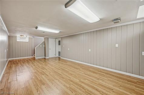 2227 Fenwick Road University Heights OH 44118