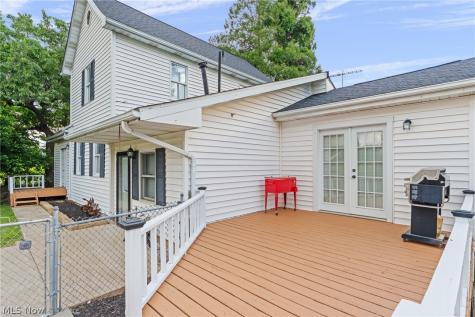 7160 Strausser Street NW North Canton OH 44720