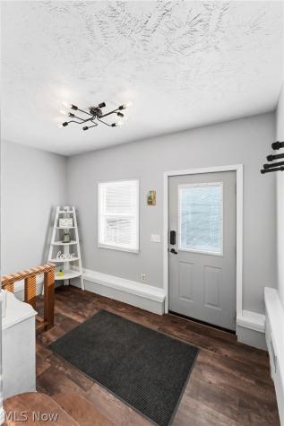 7160 Strausser Street NW North Canton OH 44720