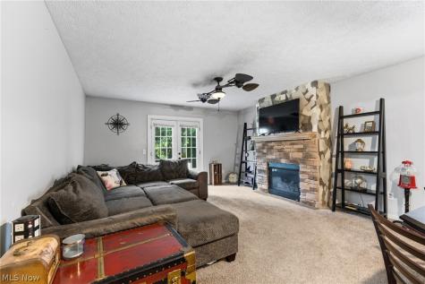7160 Strausser Street NW North Canton OH 44720