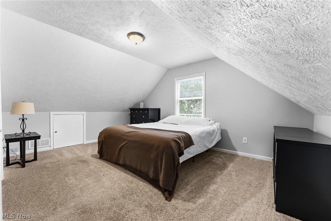 7160 Strausser Street NW North Canton OH 44720