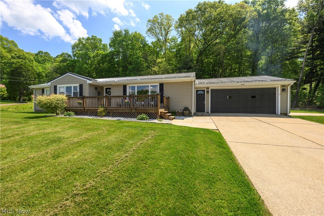 6105 Wolf Run Road SE Dennison OH 44621