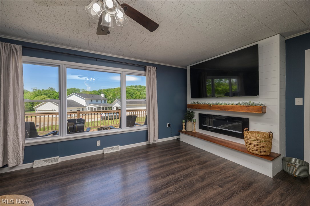 6105 Wolf Run Road SE Dennison OH 44621