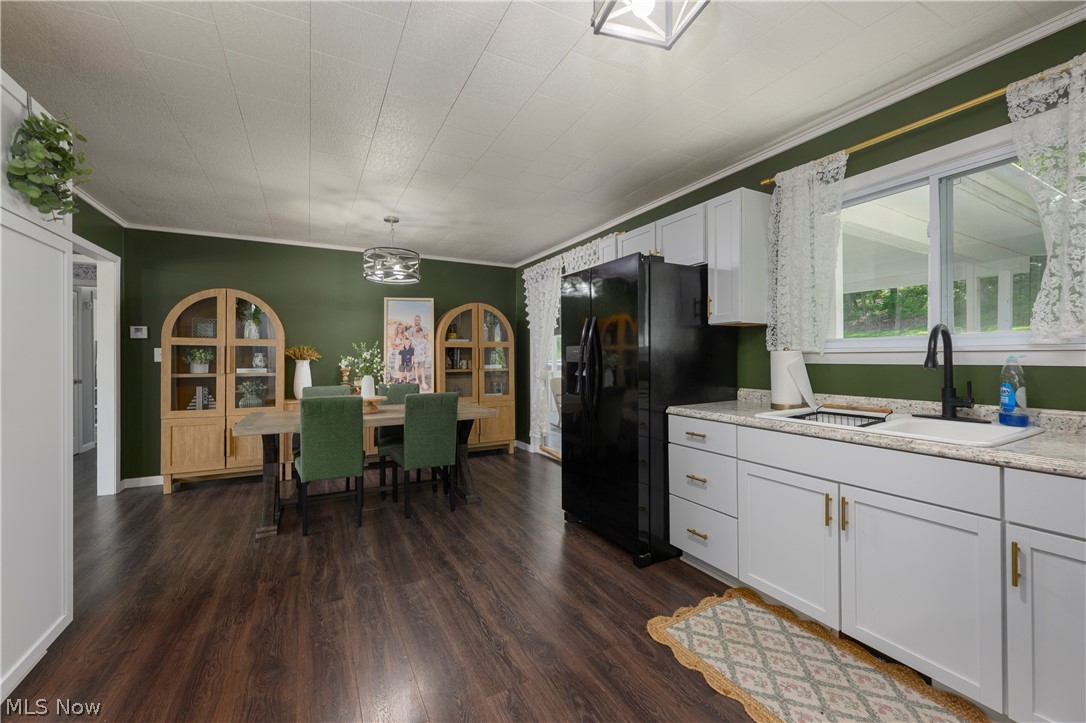 6105 Wolf Run Road SE Dennison OH 44621