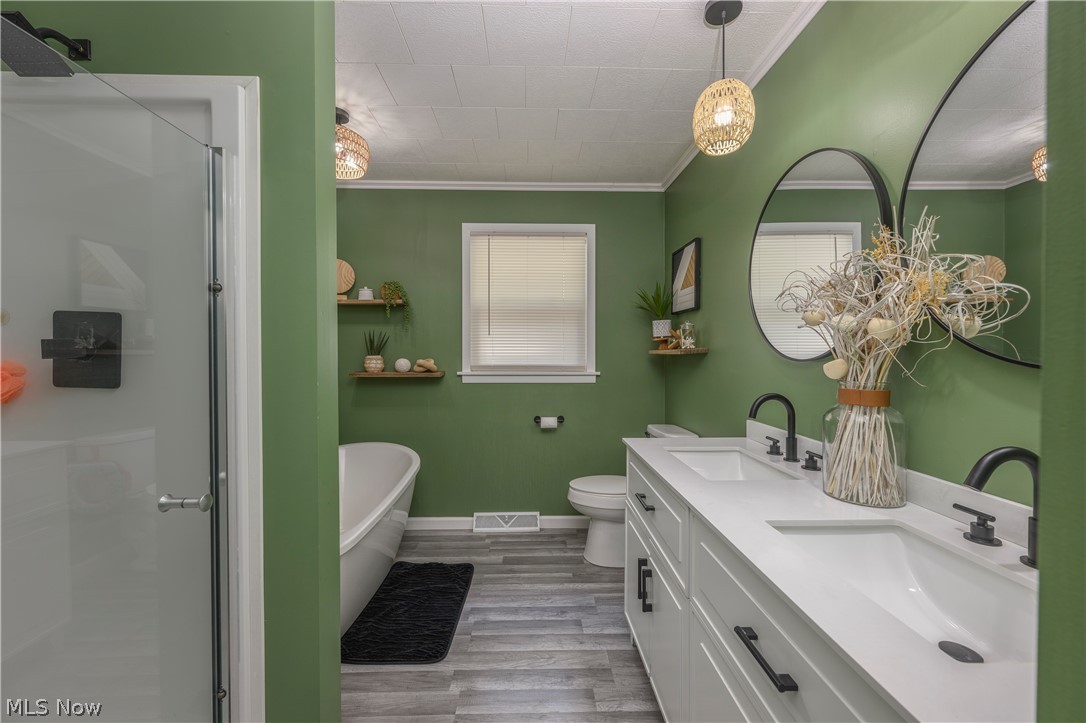 6105 Wolf Run Road SE Dennison OH 44621