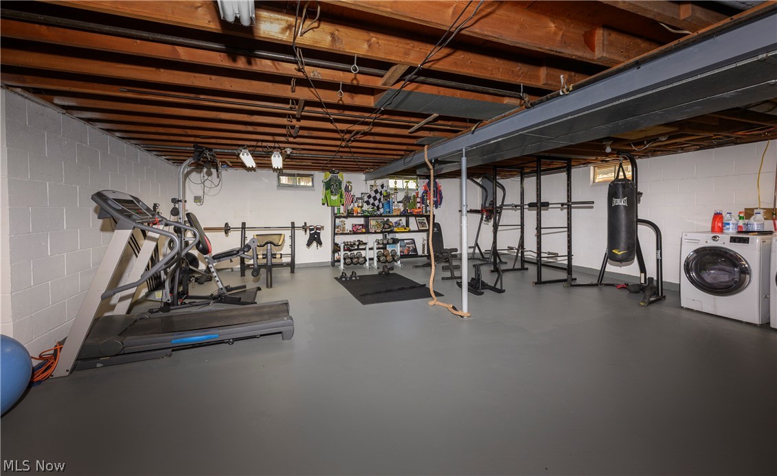 6105 Wolf Run Road SE Dennison OH 44621