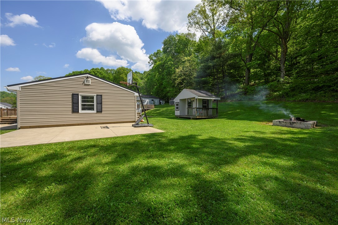 6105 Wolf Run Road SE Dennison OH 44621