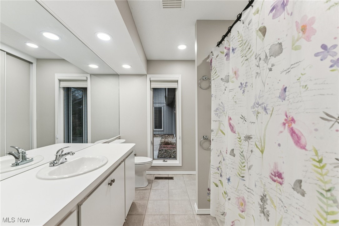 32693 Bridgestone Drive North Ridgeville OH 44039