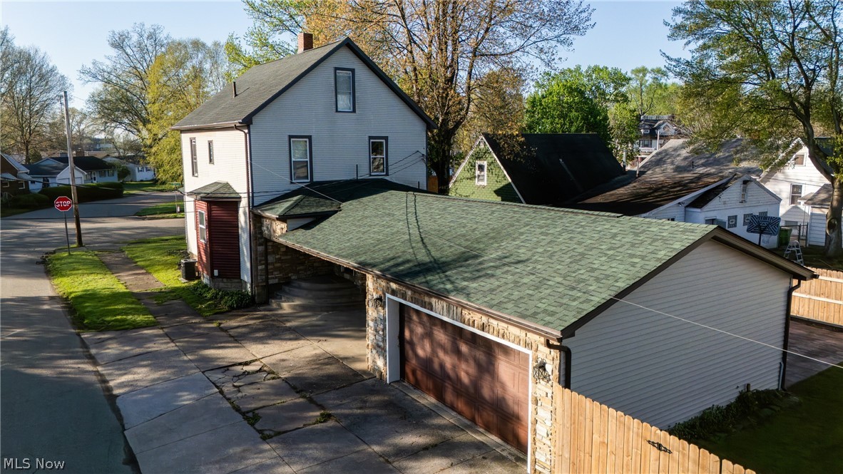 935 E Front Street Dover OH 44622