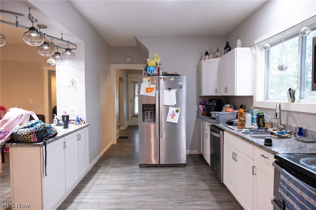 935 E Front Street Dover OH 44622