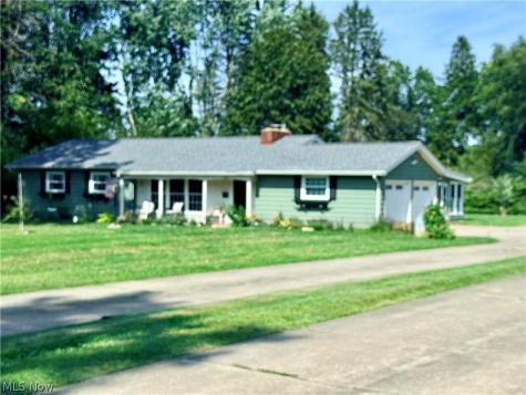 2659 Laforce Drive Akron OH 44319