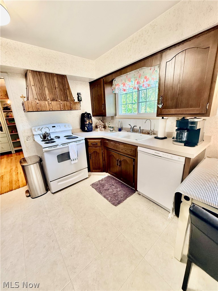 2659 Laforce Drive Akron OH 44319