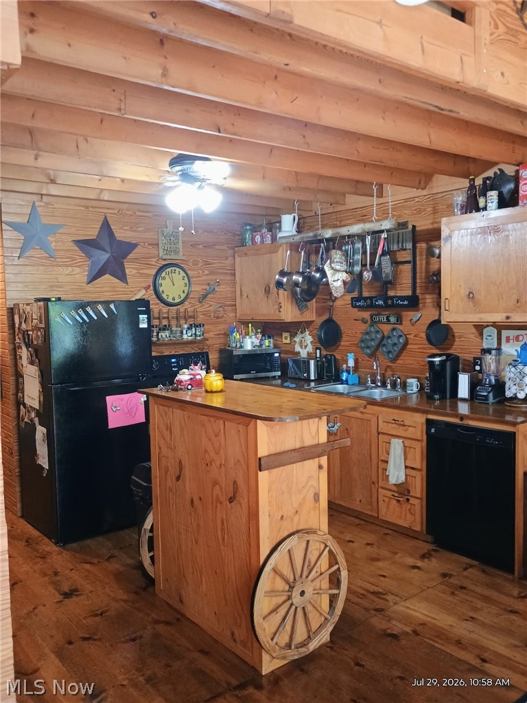 86195 Sandhill Road Hopedale OH 43976