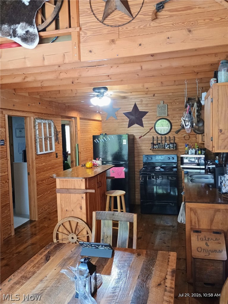 86195 Sandhill Road Hopedale OH 43976