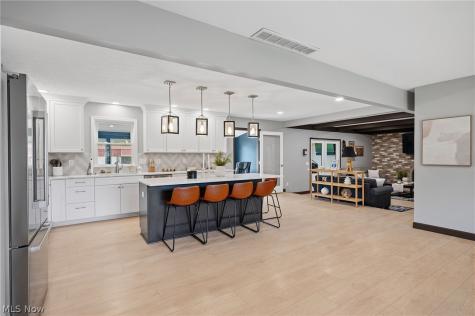 19474 Benbow Road Strongsville OH 44136
