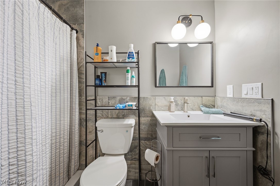 19474 Benbow Road Strongsville OH 44136