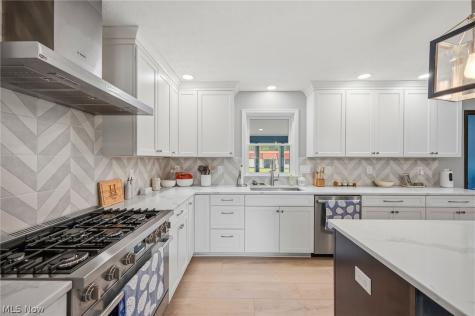19474 Benbow Road Strongsville OH 44136