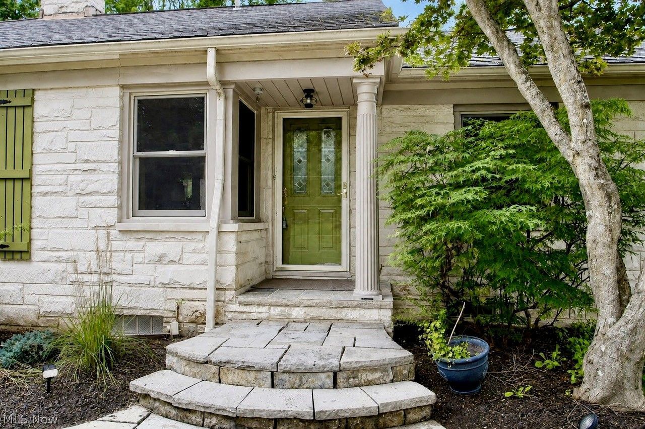 4030 Som Center Road Moreland Hills OH 44022