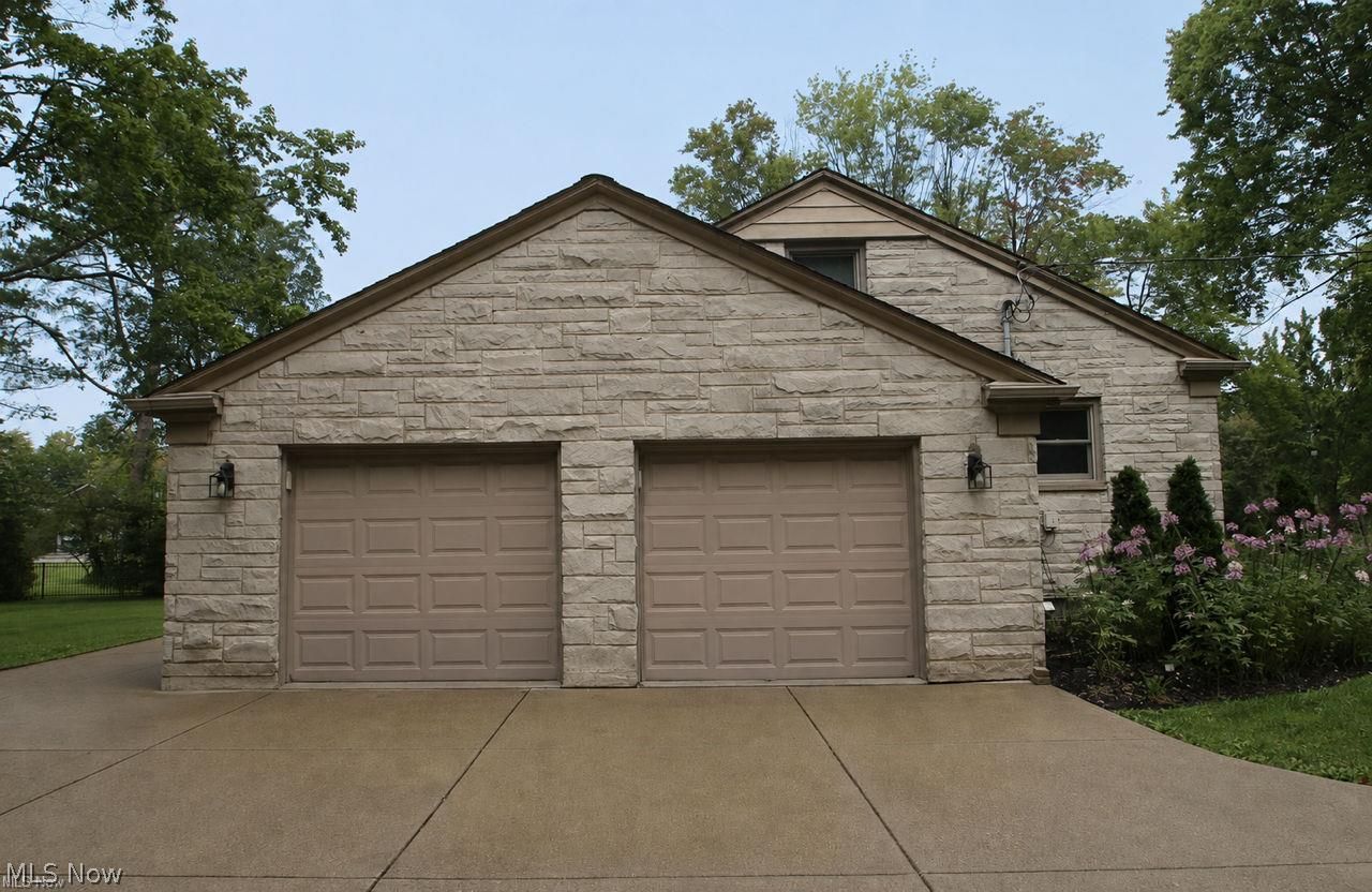 4030 Som Center Road Moreland Hills OH 44022