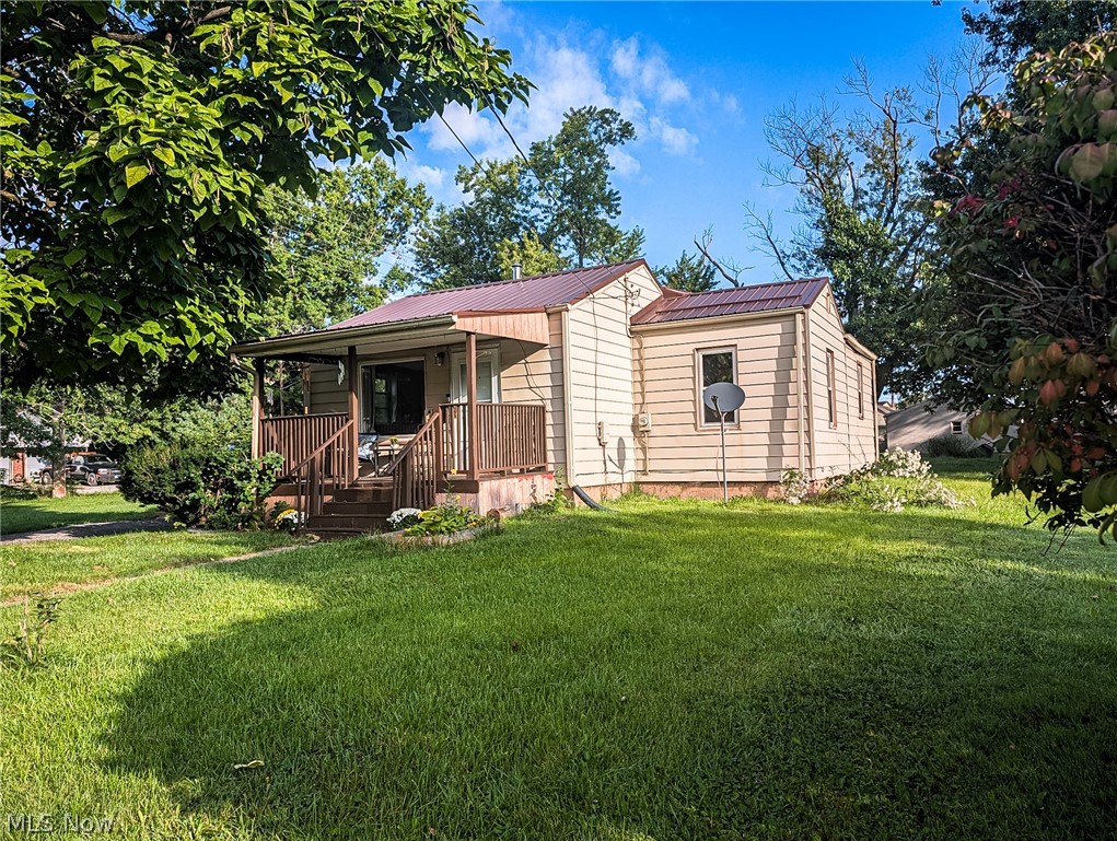 417 Douglas Street NE Warren OH 44483