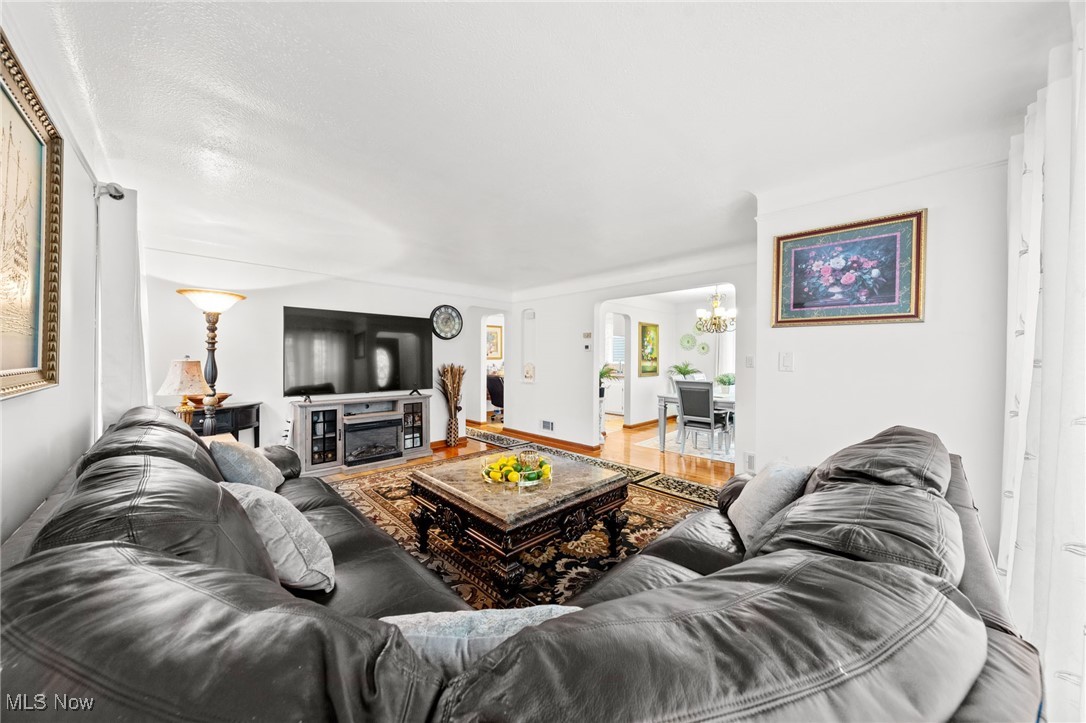 6611 Dartworth Drive Parma OH 44129