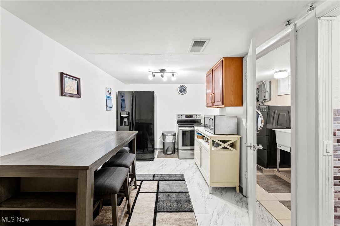 6611 Dartworth Drive Parma OH 44129