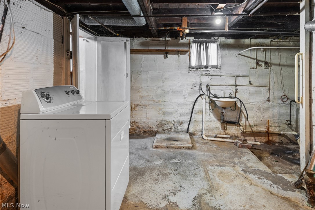 4033 Belmont Avenue Shadyside OH 43947