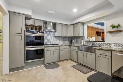 21299 S Woodland Road Shaker Heights OH 44122