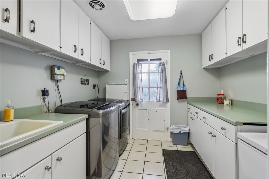 21299 S Woodland Road Shaker Heights OH 44122
