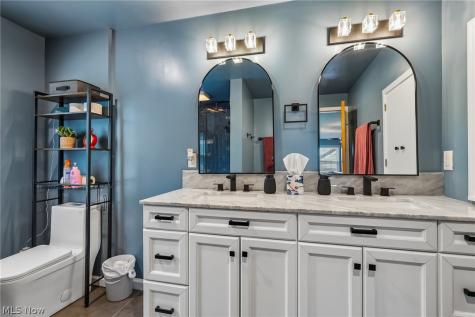 21299 S Woodland Road Shaker Heights OH 44122