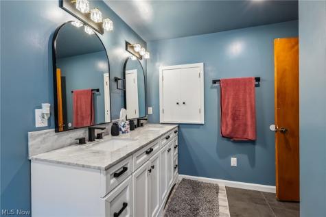 21299 S Woodland Road Shaker Heights OH 44122