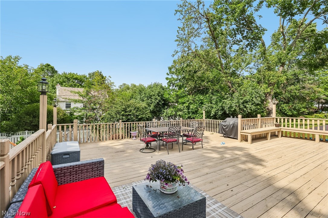21299 S Woodland Road Shaker Heights OH 44122