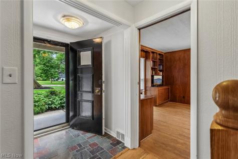 21299 S Woodland Road Shaker Heights OH 44122
