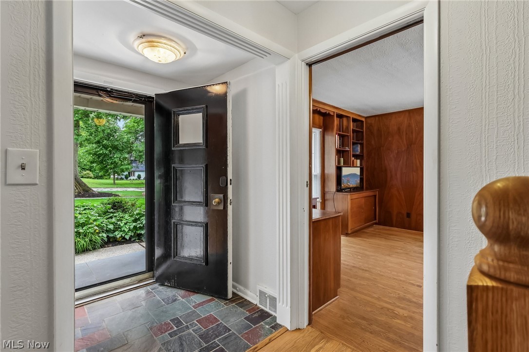 21299 S Woodland Road Shaker Heights OH 44122