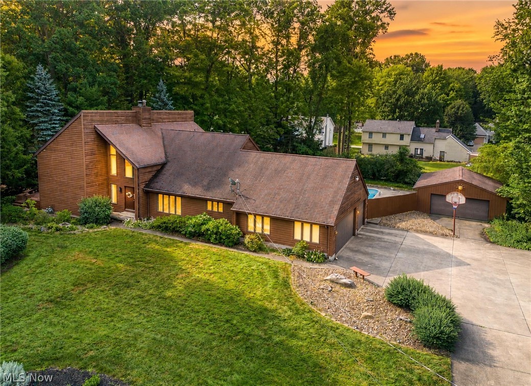 1190 Trails Edge Drive Hubbard OH 44425