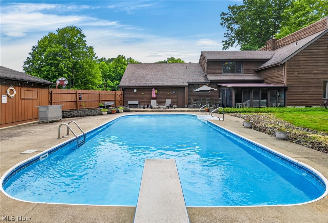 1190 Trails Edge Drive Hubbard OH 44425