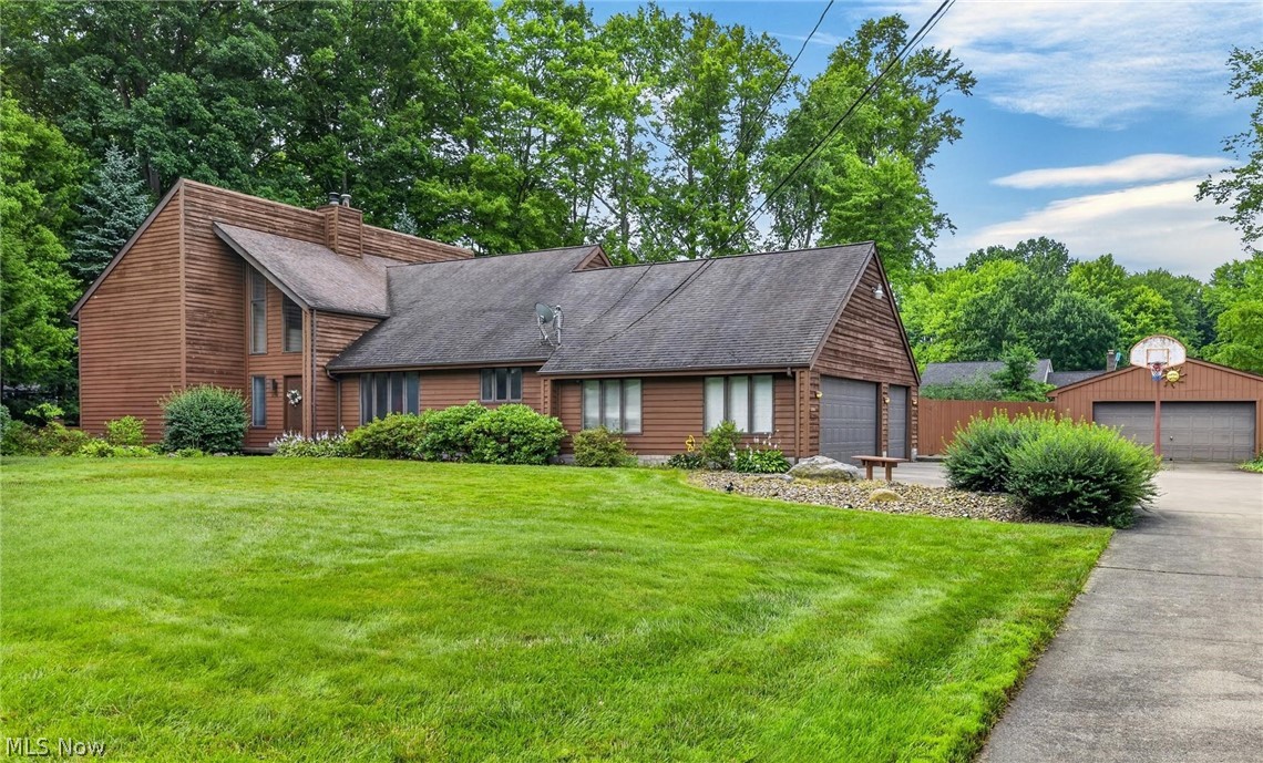 1190 Trails Edge Drive Hubbard OH 44425