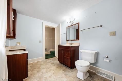 2145 Cherry Avenue Alliance OH 44601
