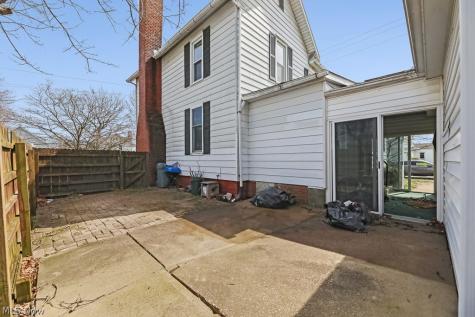 2145 Cherry Avenue Alliance OH 44601