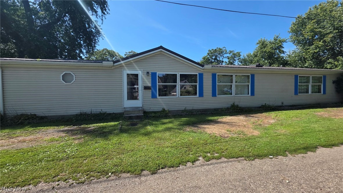 541 Allen Court Coshocton OH 43812