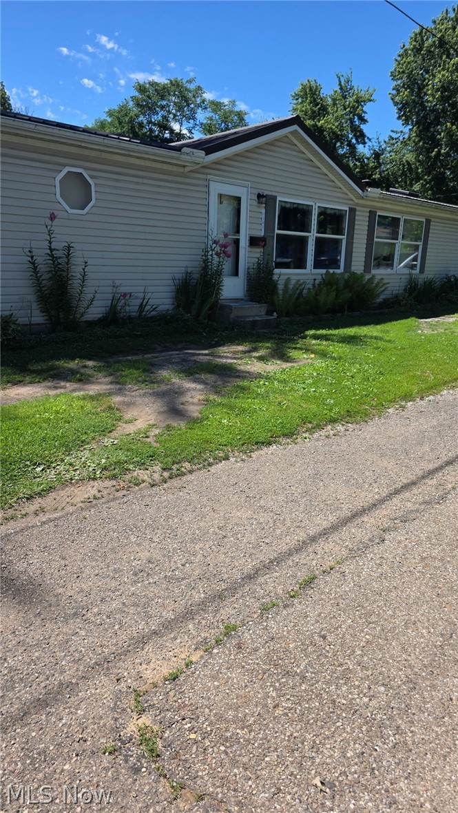 541 Allen Court Coshocton OH 43812