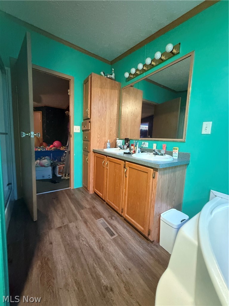 541 Allen Court Coshocton OH 43812