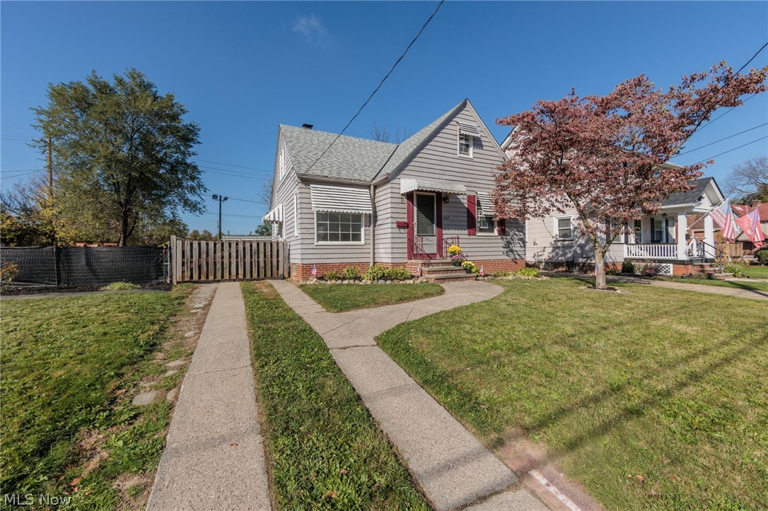 3662 W 116th Street Cleveland OH 44111