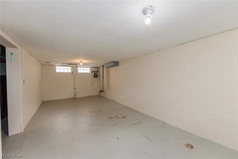 3662 W 116th Street Cleveland OH 44111